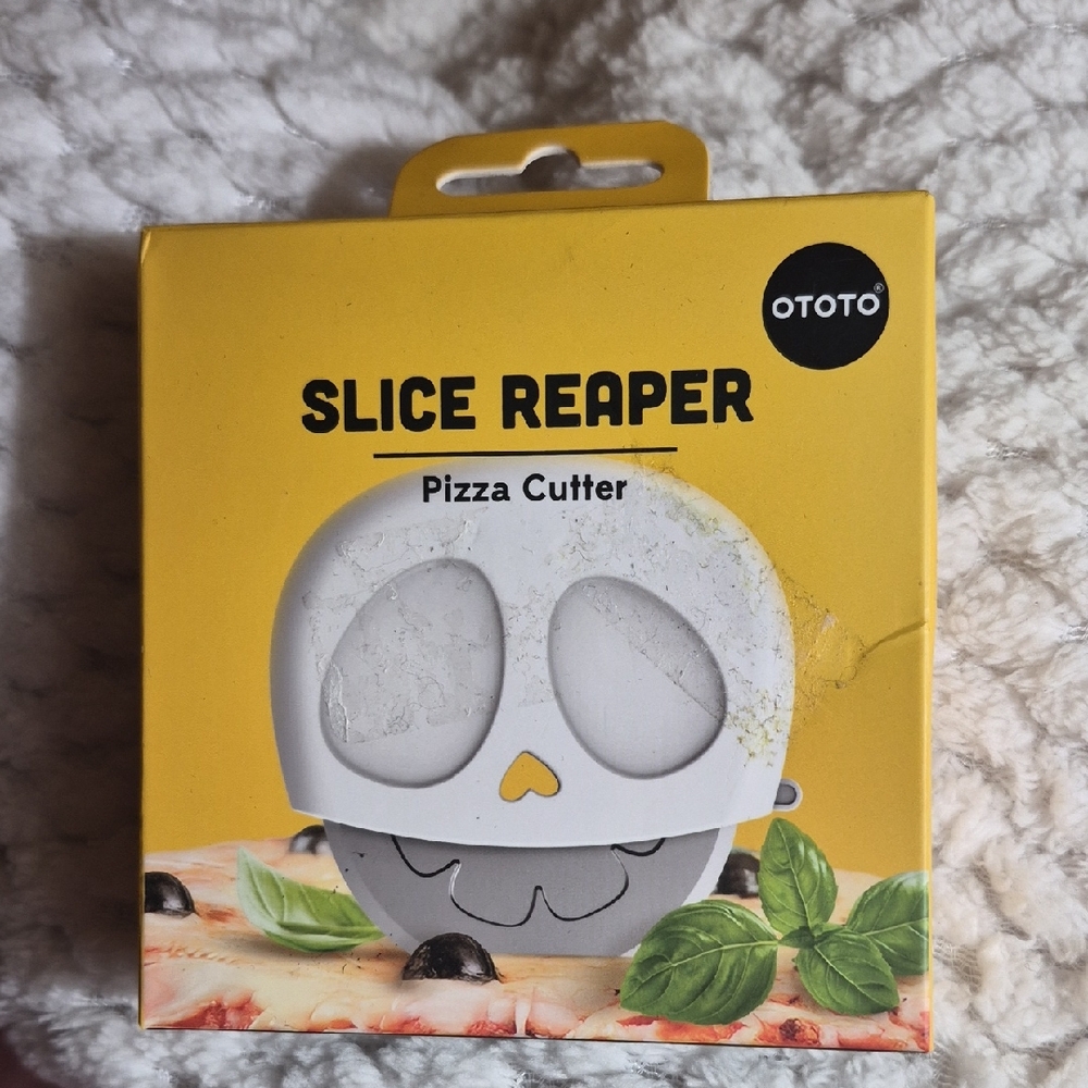 OTOTO Slice Reaper Pizza Cutter NEW